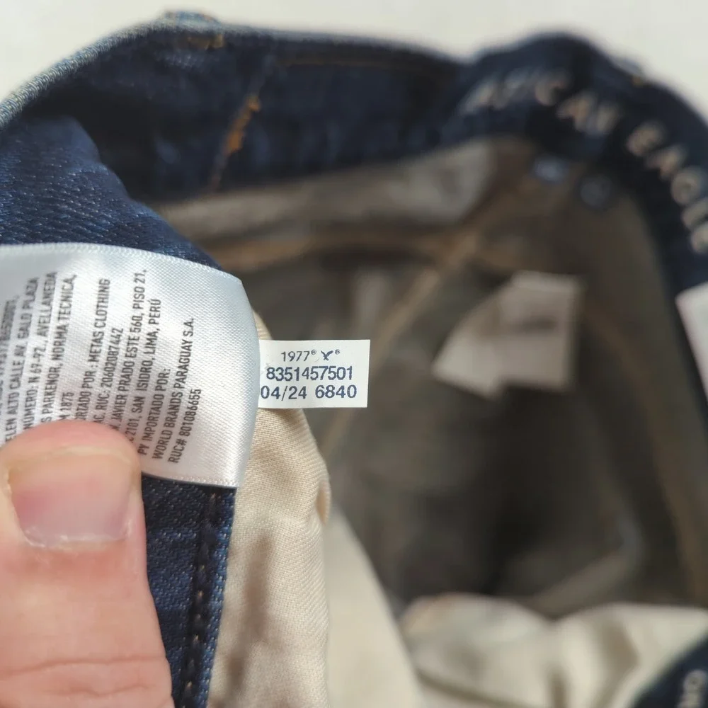 American Eagle Jeans Mens 30x32 Blue Original Straight Distressed New
